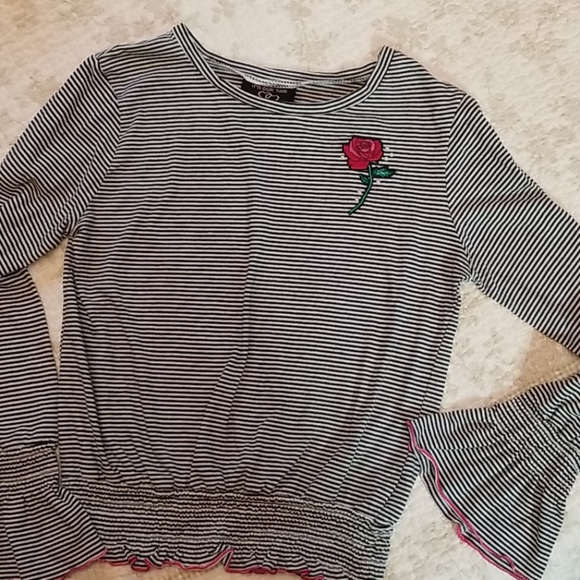 Top - Picture 2 of 5